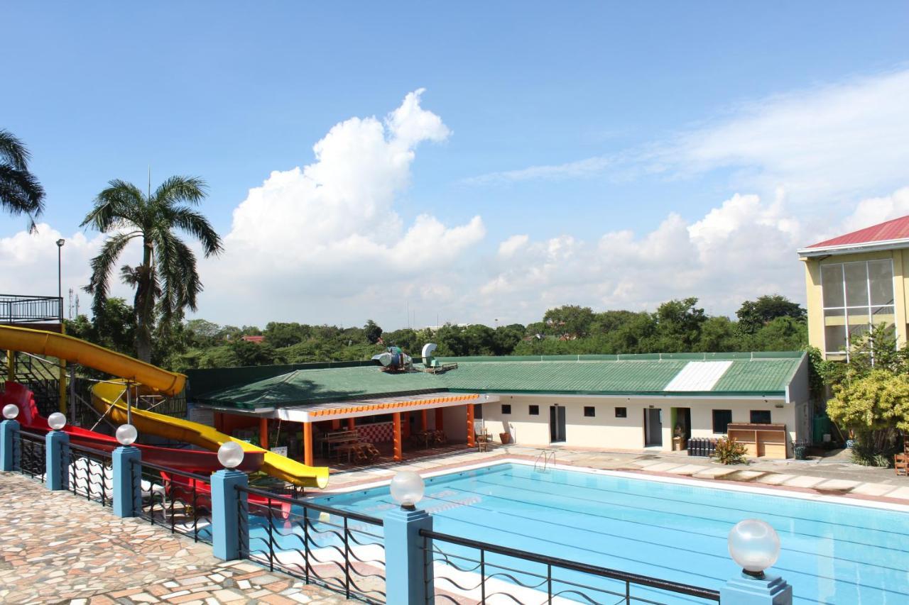 Eon Centennial Resort Hotel & Waterpark Iloilo City Ngoại thất bức ảnh