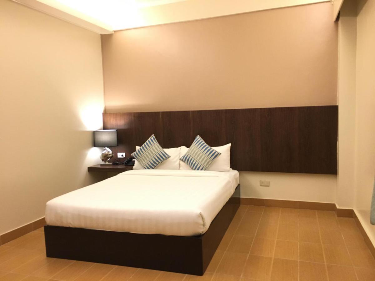 Eon Centennial Resort Hotel & Waterpark Iloilo City Ngoại thất bức ảnh
